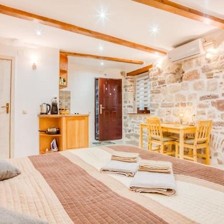 Kotor Bagus - Cozy Boutique Old Town Studio With Seaview Terrace Εξωτερικό φωτογραφία