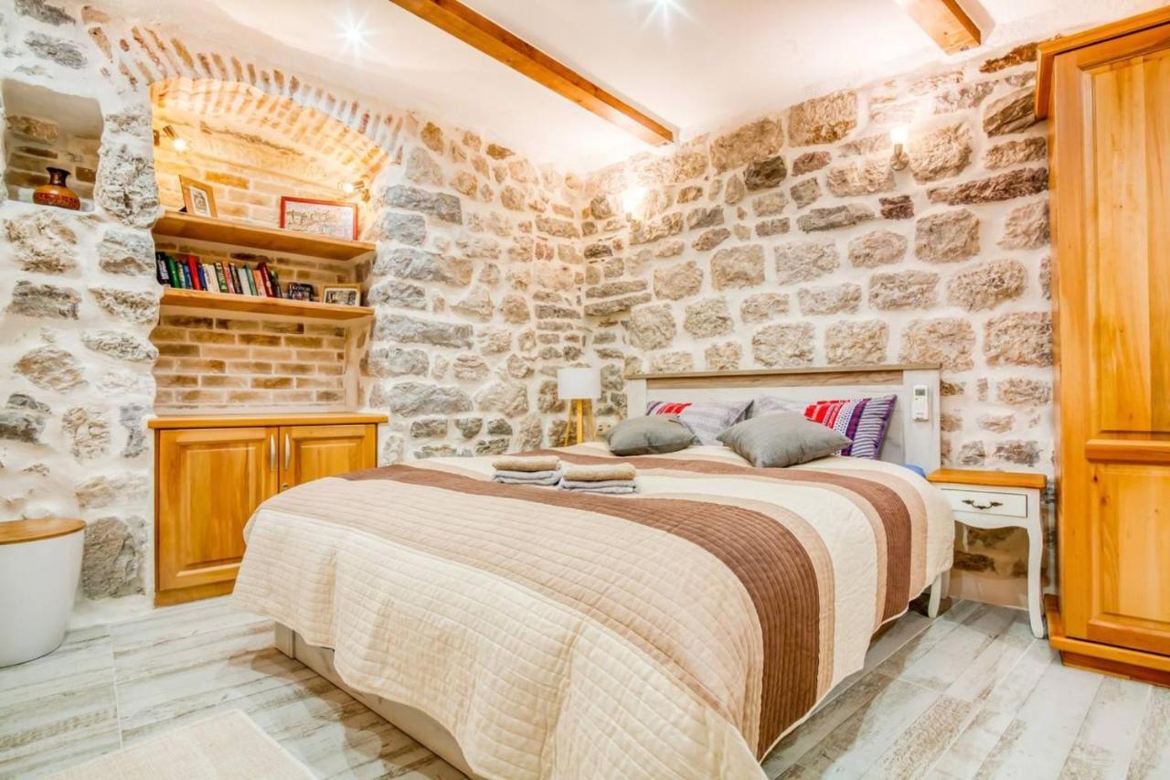 Kotor Bagus - Cozy Boutique Old Town Studio With Seaview Terrace Εξωτερικό φωτογραφία