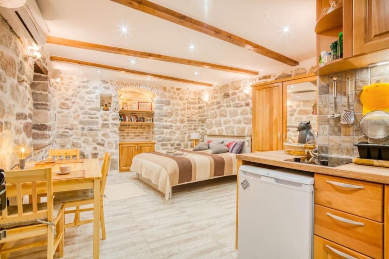 Kotor Bagus - Cozy Boutique Old Town Studio With Seaview Terrace Εξωτερικό φωτογραφία