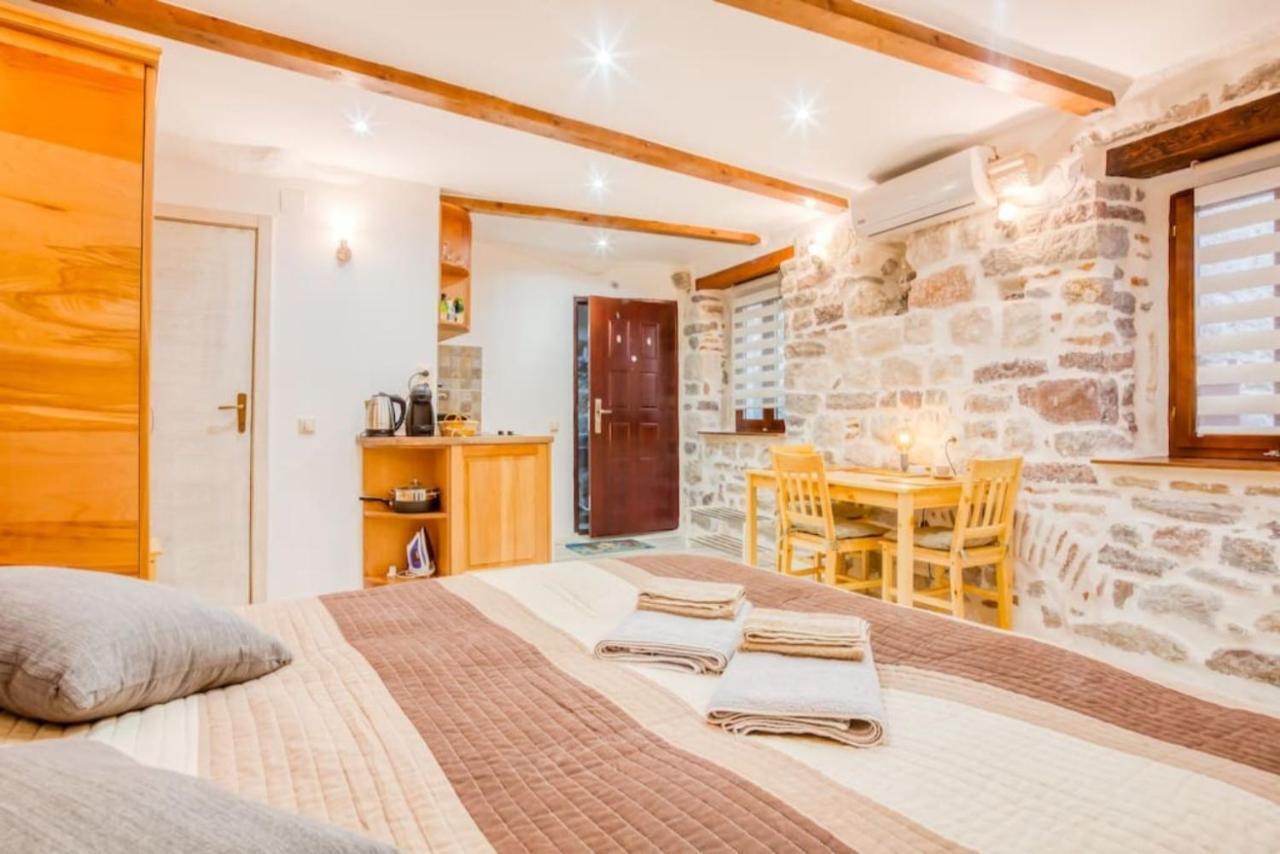 Kotor Bagus - Cozy Boutique Old Town Studio With Seaview Terrace Εξωτερικό φωτογραφία