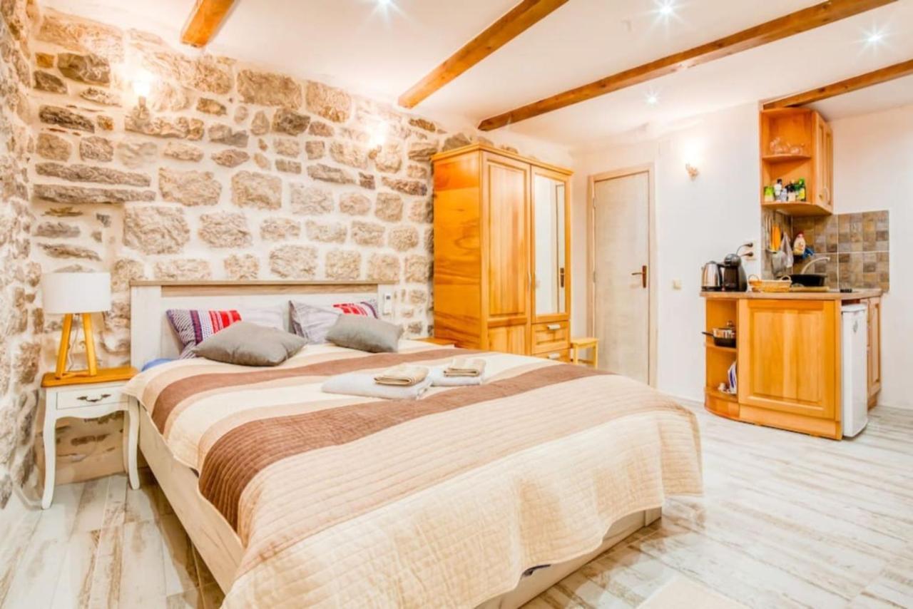 Kotor Bagus - Cozy Boutique Old Town Studio With Seaview Terrace Εξωτερικό φωτογραφία