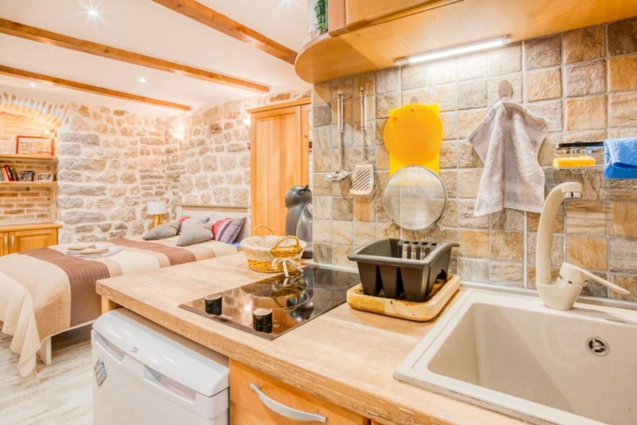 Kotor Bagus - Cozy Boutique Old Town Studio With Seaview Terrace Εξωτερικό φωτογραφία